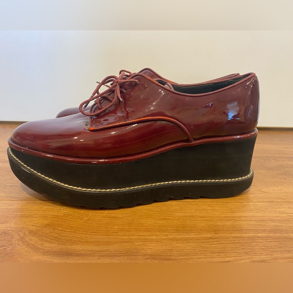 Stuart Weitzman Pipekent Cherry Red Flatform Platform Oxfords, US Women’s Size 7 - Picture 4 of 12